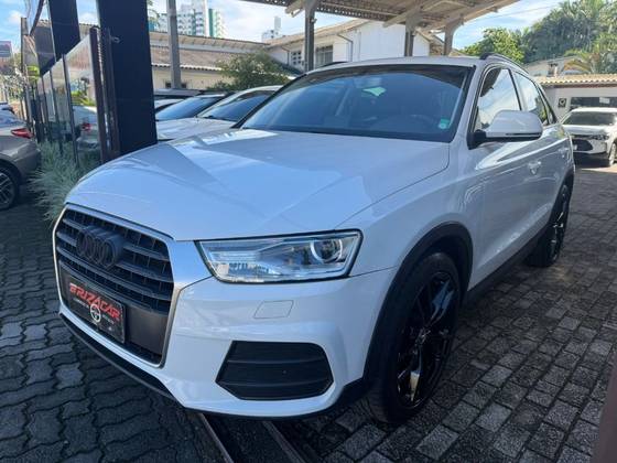 AUDI Q3 1.4 TFSI AMBIENTE FLEX 4P S TRONIC